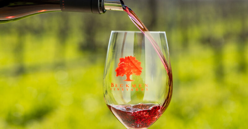 2023-red-wine-pour.jpg?mtime=
